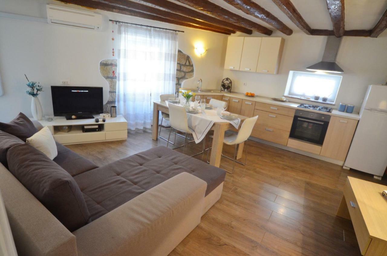 Apartment Eleni روفينج المظهر الخارجي الصورة