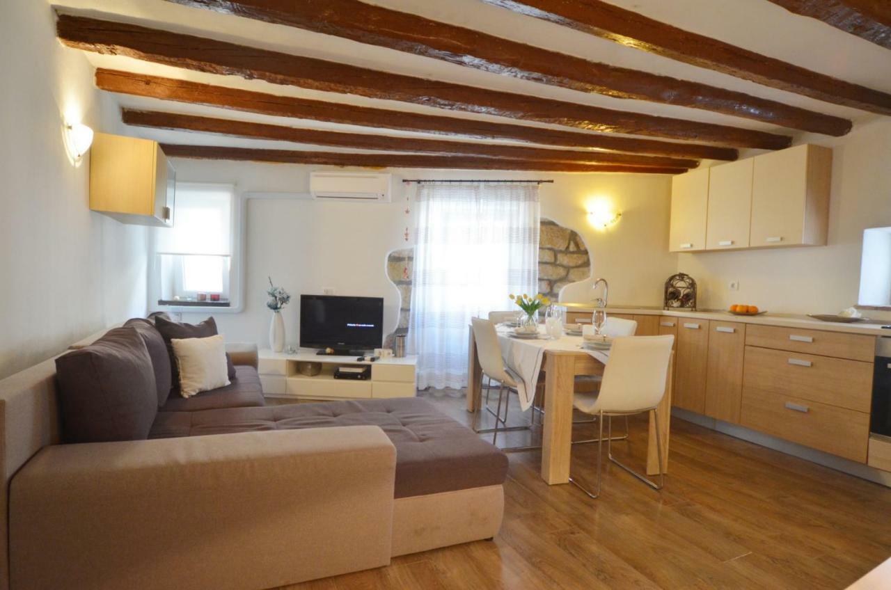 Apartment Eleni روفينج المظهر الخارجي الصورة